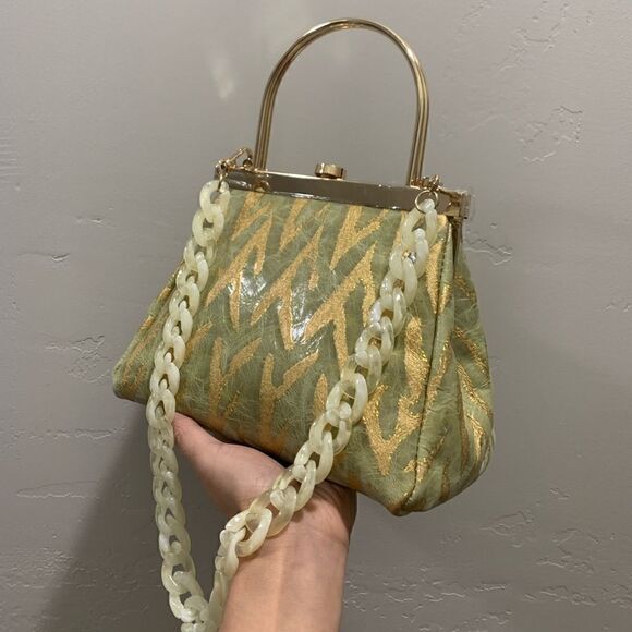 Handmade Genuine Wrinkle Texture Leather  Push-lock
Top Handle Bag & 2 Chains - Picture 9 of 16